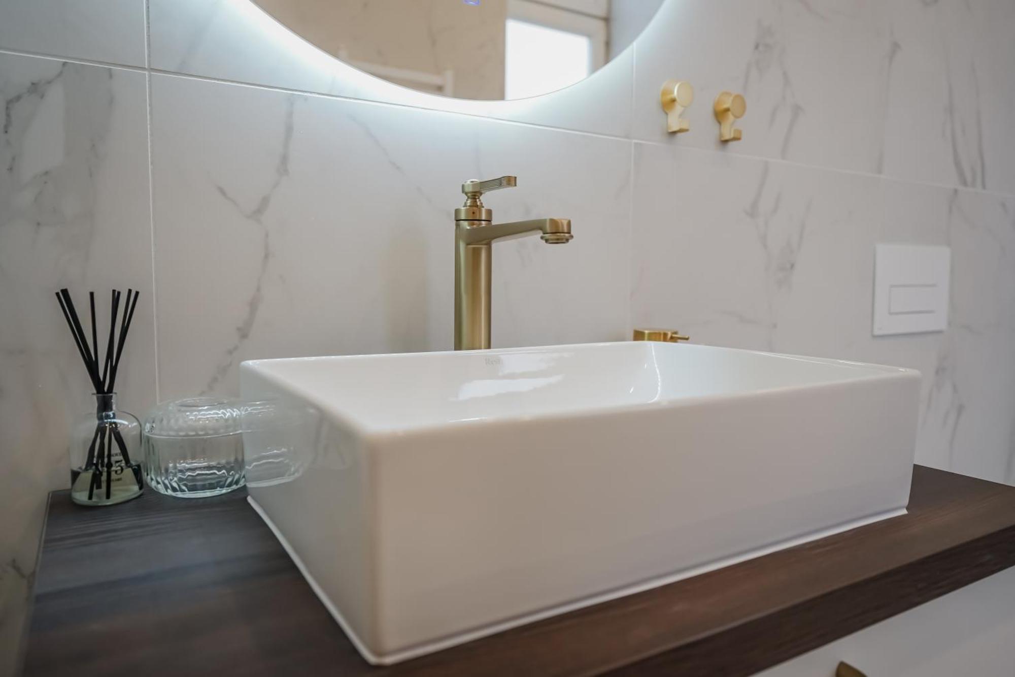 A5 - Boutique Apartments, Location By Bqa דירה